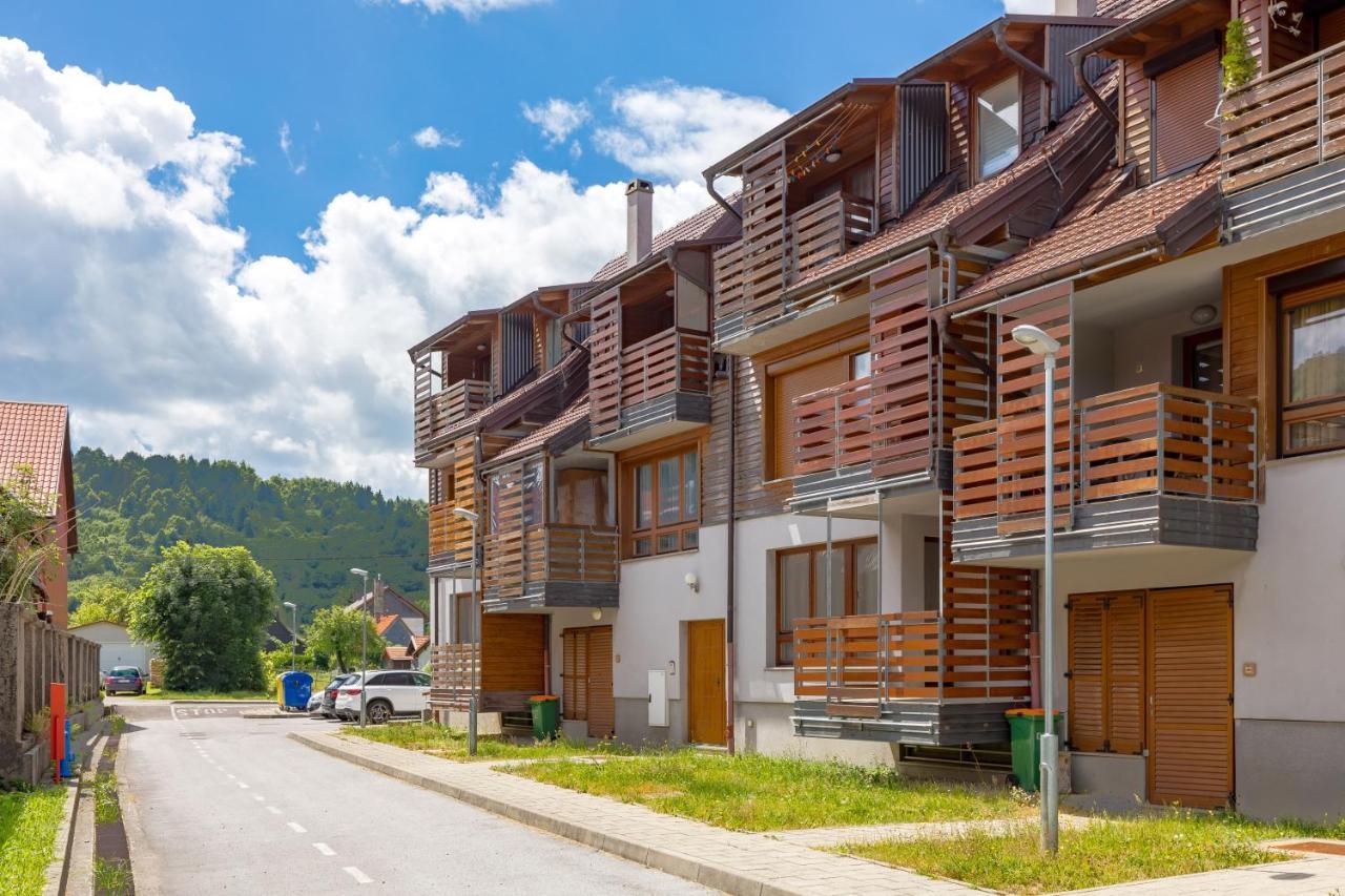 Nora Apartment Mrkopalj Luaran gambar